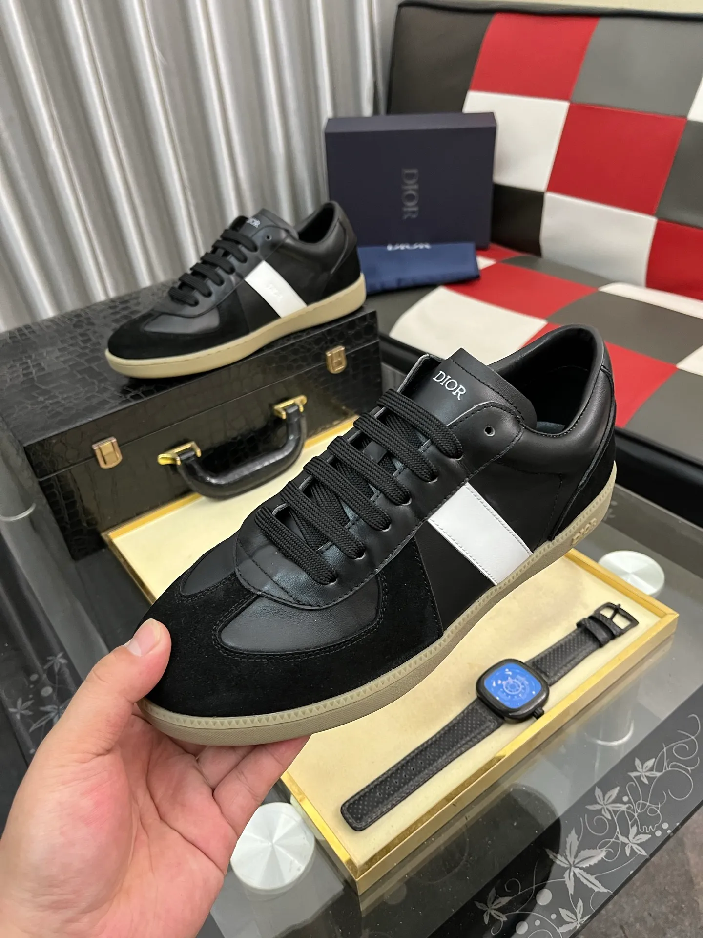 Men's shoes💰380⌚️⌚️[Dior] Dior's new men's genuine leather casual shoes, the highest version on the market, any comparison is welcome🆚! The original leather has excellent texture and is super high-end! Fetal sheep net lining imported from Italy, removable pad! Luxurious materials and fine workmanship, highly recommended! Code number: 38-44